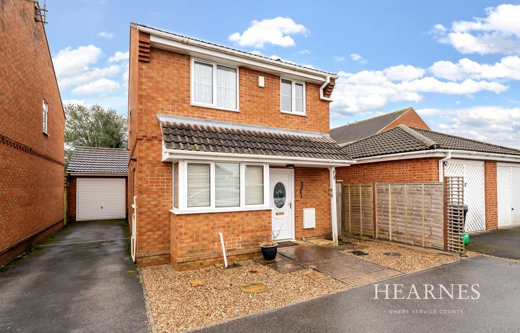 Westbrook Close, Bournemouth, BH10 3 bed detached house for sale £390,000