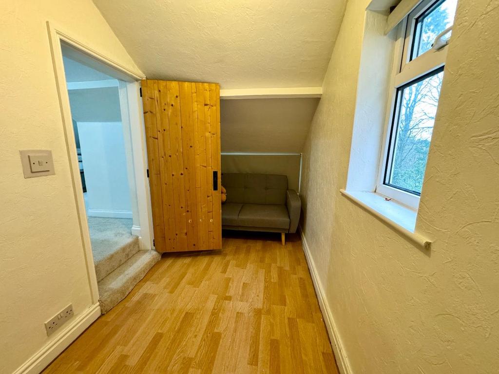 Bedroom/office