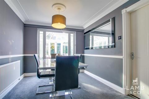 7 Archery Fields, Clacton-on-sea, CO15 6RB