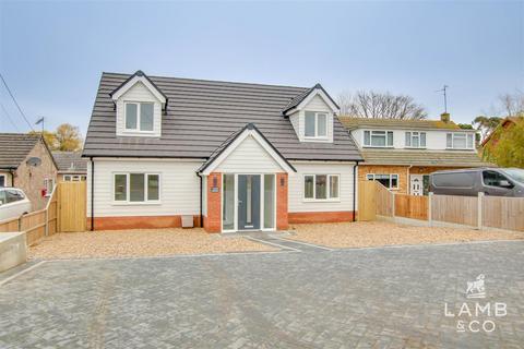 5 bedroom detached house for sale, Oakmead Road, Clacton-On-Sea CO16