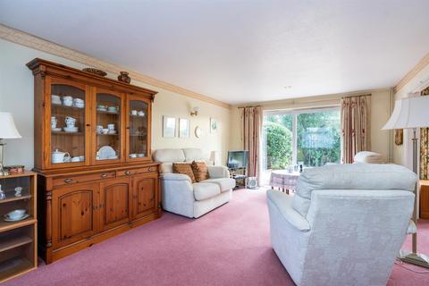 4 bedroom detached house for sale - Tile Kiln Lane, Leverstock Green, Hertfordshire, HP3 8NW