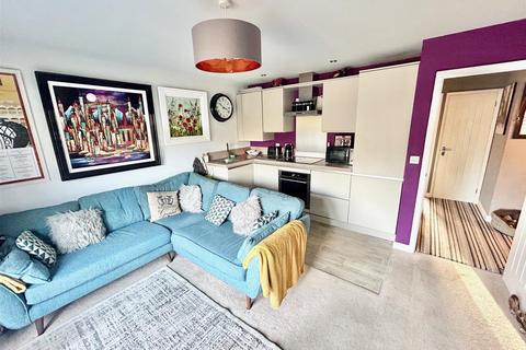 1 bedroom flat for sale, Station Road, Calne