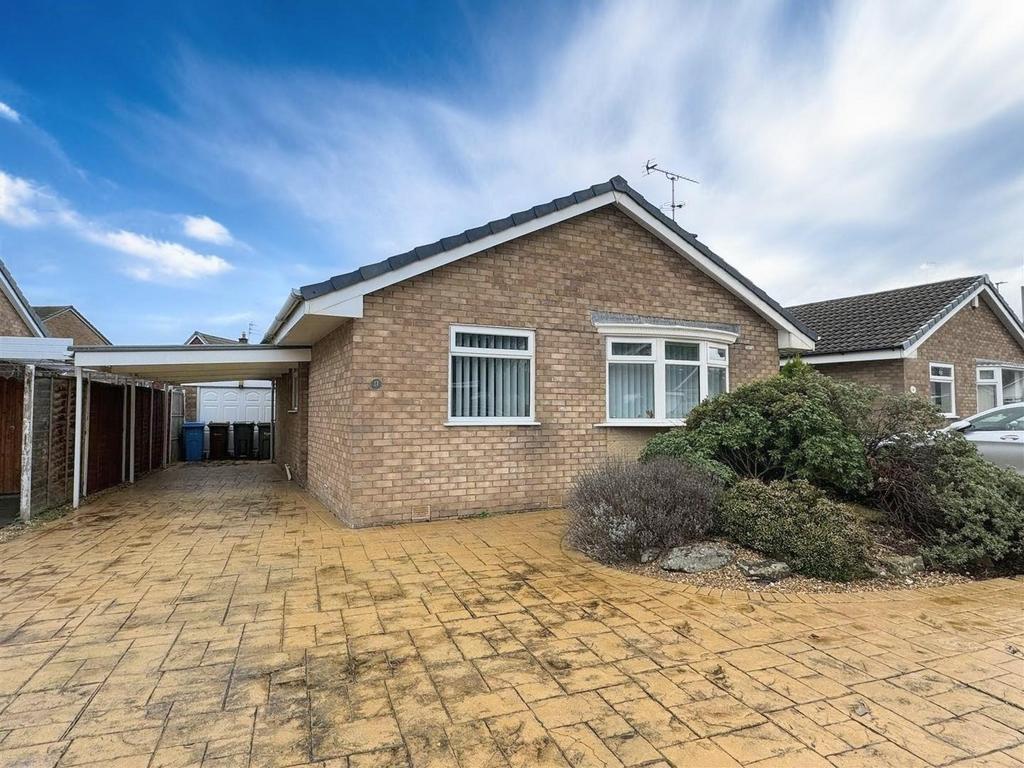 Broadwood Way, Lytham 2 bed detached bungalow for sale £299,950