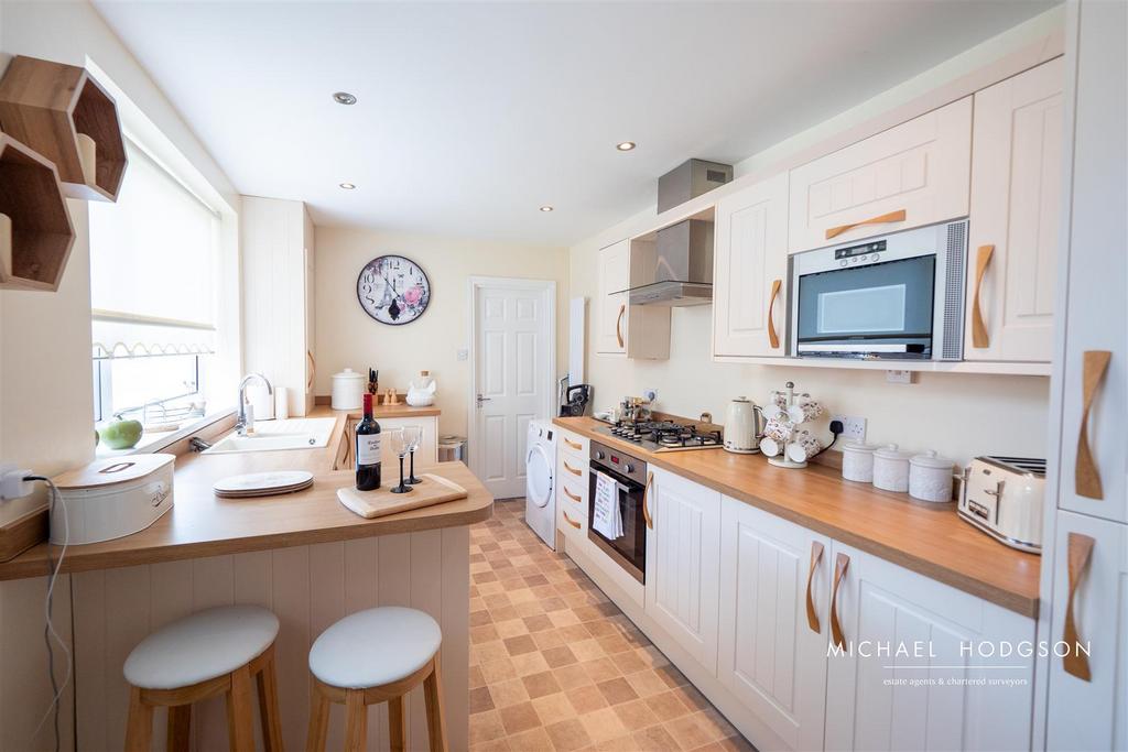 Kitchen/ Breakfast Room