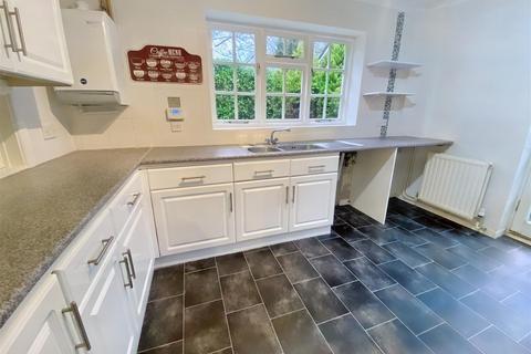 6 Epworth Close, Truro, TR1 1UP