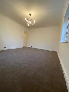 2 bedroom garage to rent, Parson Street, London, NW4