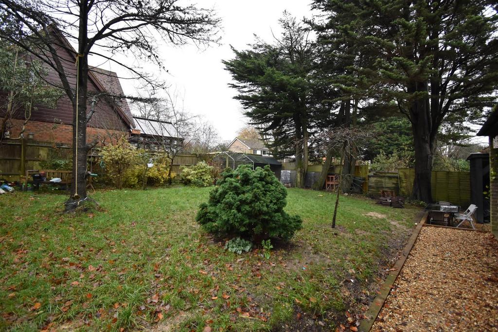 Harrow Lane, St. LeonardsOnSea 4 bed detached house for sale £600,000