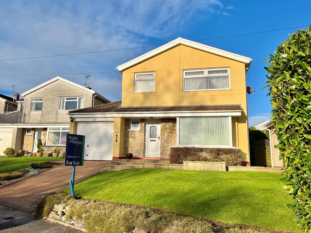HeolYGroes, Litchard, Bridgend... 3 bed detached house for sale £300,000