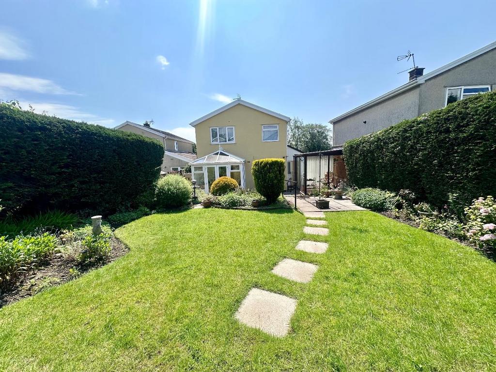 HeolYGroes, Litchard, Bridgend... 3 bed detached house for sale £300,000