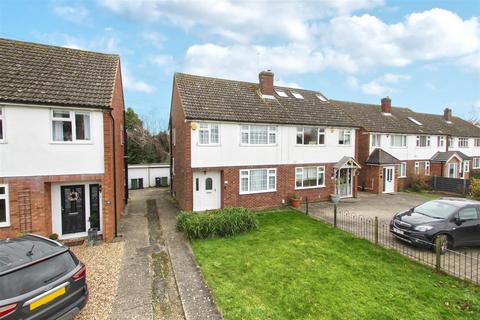 20 Goffs Crescent, Goffs Oak, Waltham Cross, EN7 5JR