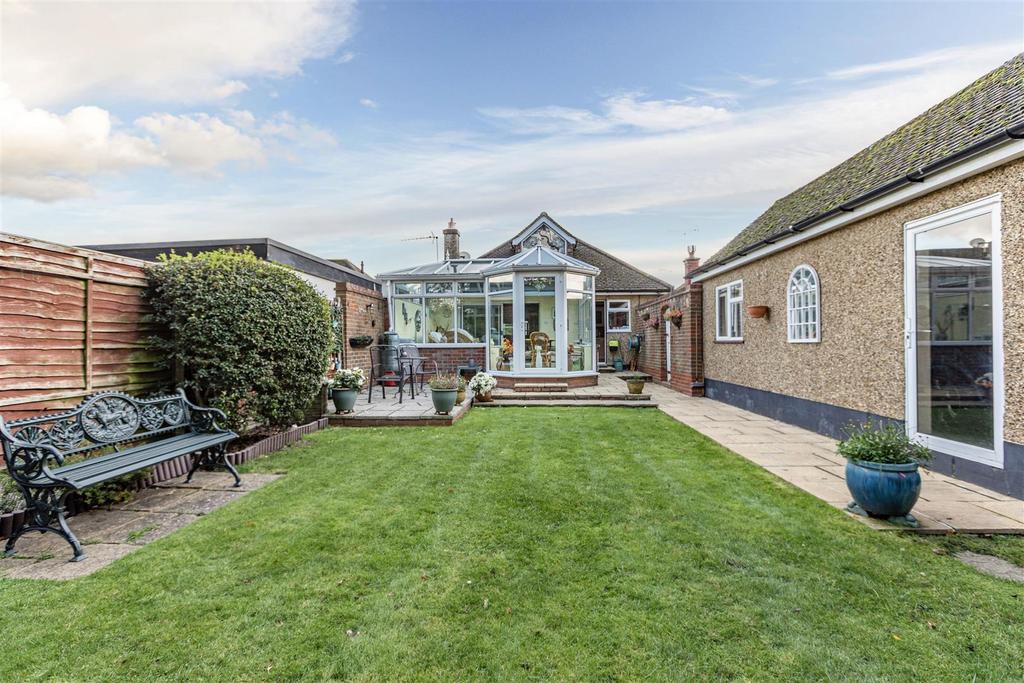 Dickens Drive, Row Town 3 bed detached bungalow for sale £650,000