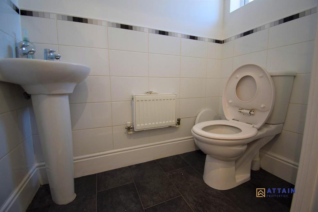 Downstairs toilet.jpg