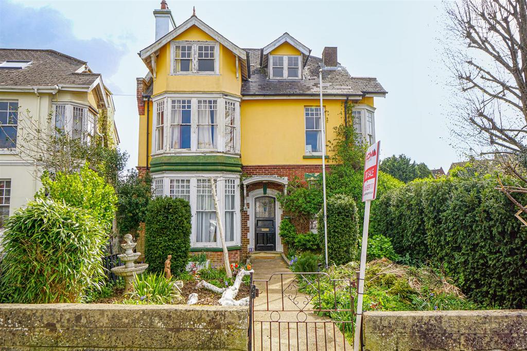 Combermere Road, St Leonardsonsea 9 bed detached house for sale £