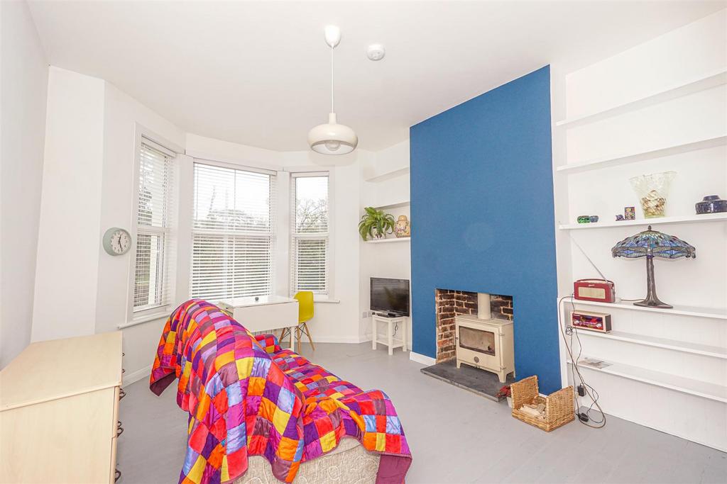 St. Helens Road, Hastings 1 bed flat for sale £175,000