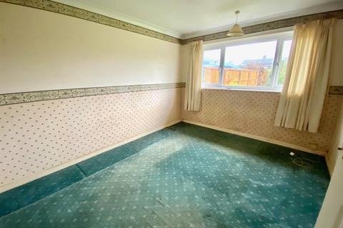 2 bedroom bungalow for sale, Chedgrave Road, South Oulton Broad, Lowestoft, Suffolk, NR33