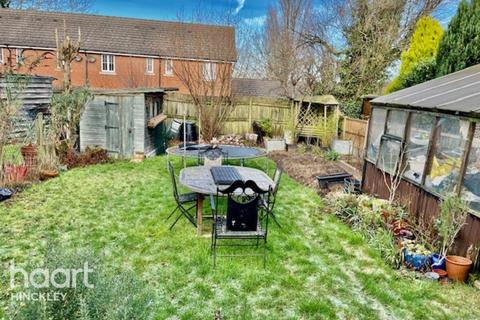 35 Cowper Road, Burbage, Hinckley, LE10 2LW