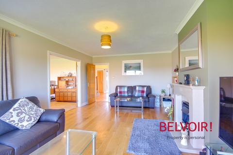 6 Chartwell Close, Hempsted, Gloucester, GL2 5XA