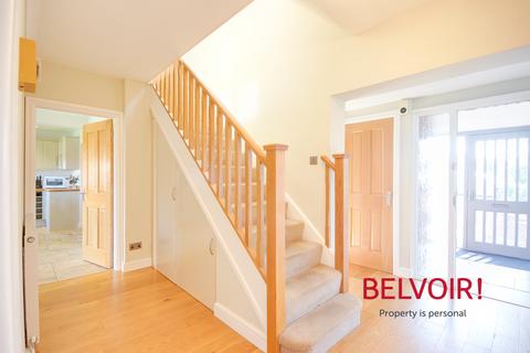 6 Chartwell Close, Hempsted, Gloucester, GL2 5XA