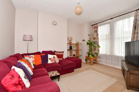 3 bedroom flat for sale, Langdale Road, Thornton Heath, Surrey