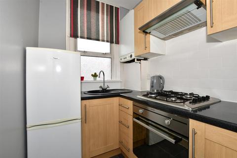 3 bedroom flat for sale, Langdale Road, Thornton Heath, Surrey