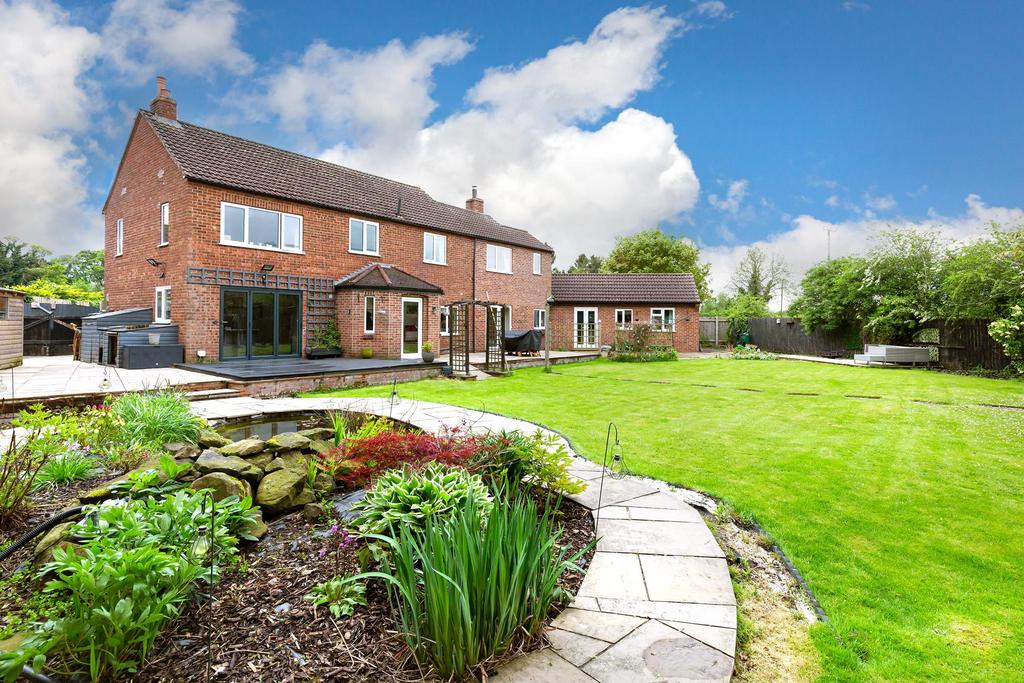 Canal Lane, Pocklington, York, YO42 1NN 6 bed detached house for sale