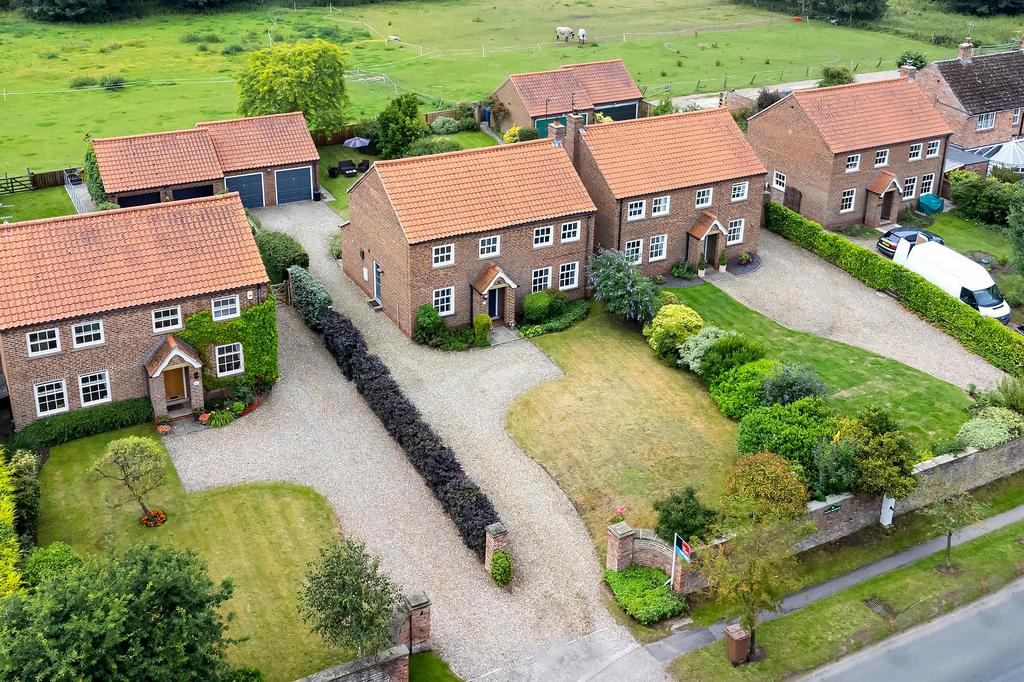Priory Pastures, Everingham, York, YO42 4JD 4 bed detached house for