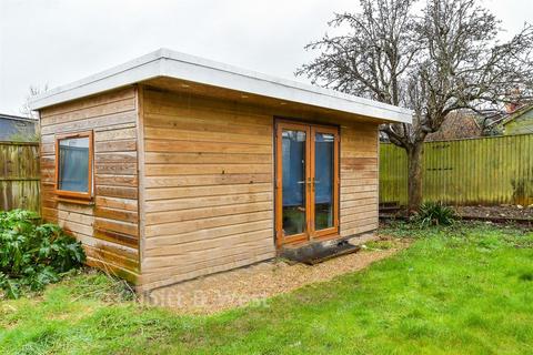 4 bedroom chalet for sale, Eskbank Avenue, Brighton, East Sussex