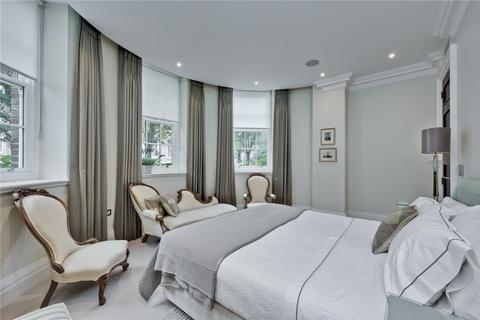 Flat 2, Milbourne House Princess Square, Esher, KT10 9EW