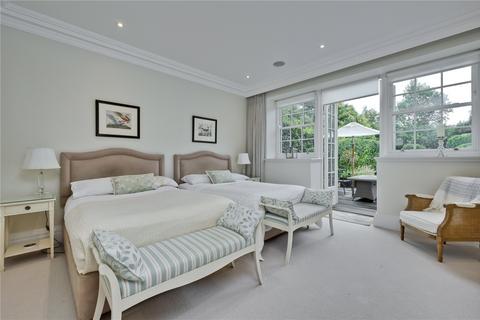 Flat 2, Milbourne House Princess Square, Esher, KT10 9EW