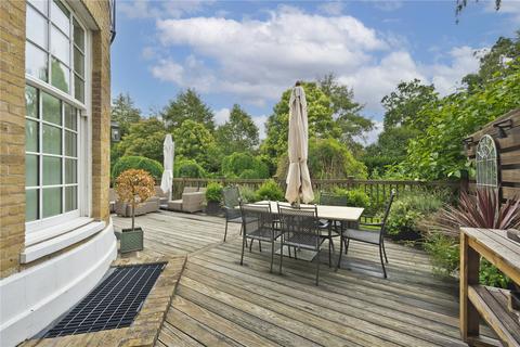 Flat 2, Milbourne House Princess Square, Esher, KT10 9EW