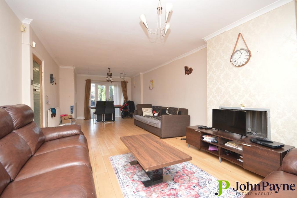 Quinton Road, Cheylesmore, Coventry, CV3 3 bed terraced house for sale