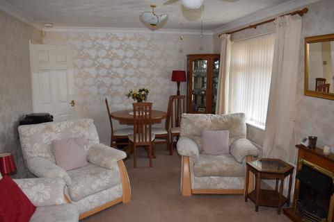 2 bedroom detached bungalow for sale - Fulmar Road, Weston-super-Mare BS22