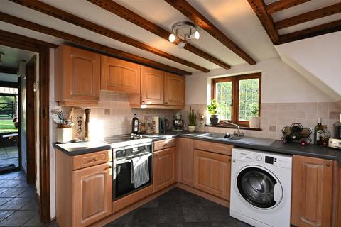 2 bedroom cottage for sale, Kettleburgh, Near Framlingham, Suffolk