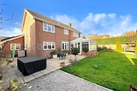 5 Apple Tree Walk, Climping, Littlehampton, BN17 5QN