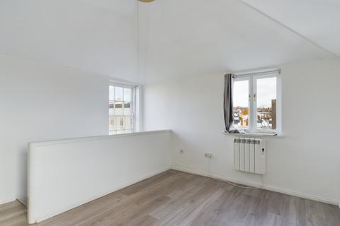 Flat 5, 9 Berkeley Place, Cheltenham, GL52 6DB
