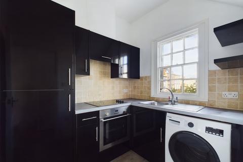 Flat 5, 9 Berkeley Place, Cheltenham, GL52 6DB