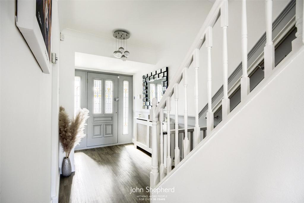 Ferndown Road, Solihull, West Midlands, B91 4 bed detached house for