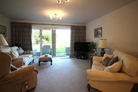 3 bedroom flat to rent - Fernlea, 30 Golf Links Road, Ferndown, Dorset, BH22