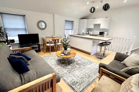 2 bedroom maisonette to rent, Stone Street, Brighton
