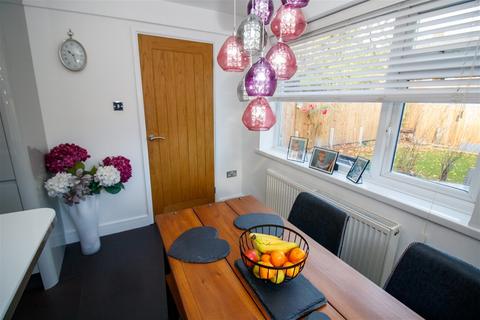 3 Cambria Close, Shirley, Solihull, B90 1DR