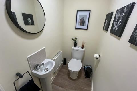 59 Pastures Drive, Tidbury Green, Solihull, B90 1US