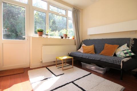 50 Alexander Road, London, N19 3PQ