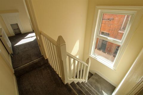 20 Flora Road, Birmingham, B25 8BH