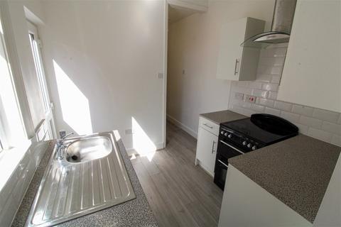 20 Flora Road, Birmingham, B25 8BH
