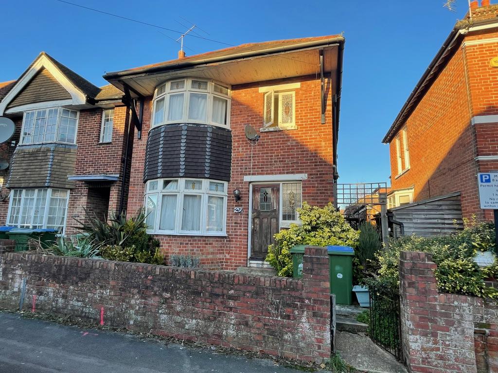 Highfield, Southampton 3 bed detached house for sale £370,000