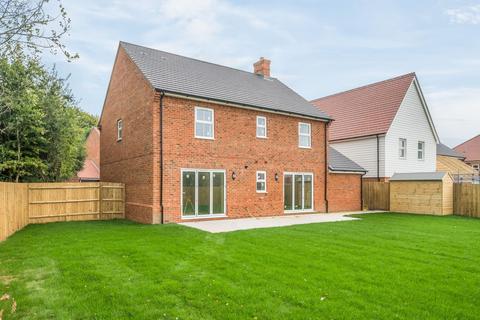 4 bedroom detached house for sale, North End Road, Yapton, BN18