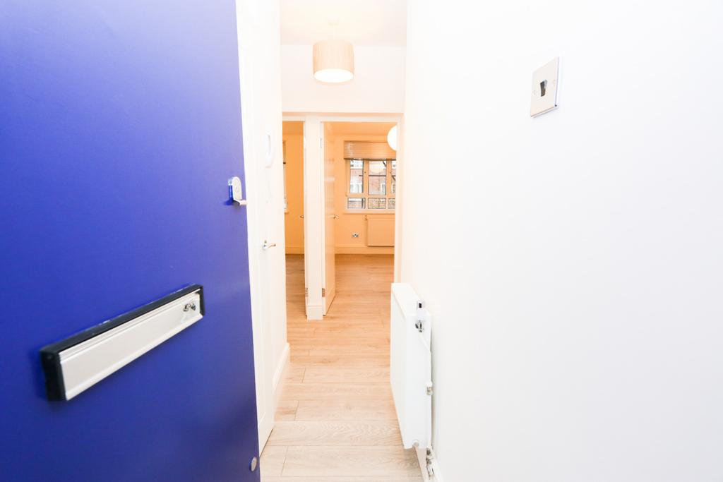 Two Bedroom Flat in Dalston
