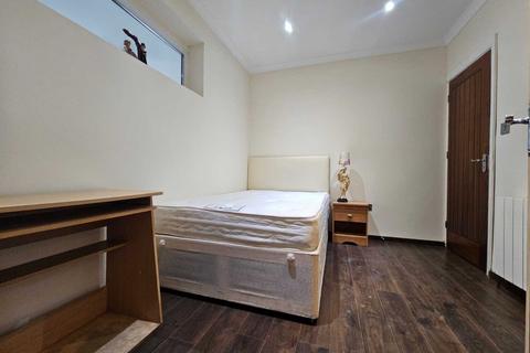 undefined, Basildon Avenue, Clayhall IG5