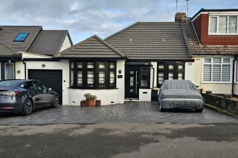 undefined, Basildon Avenue, Clayhall IG5