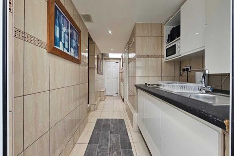 undefined, Basildon Avenue, Clayhall IG5